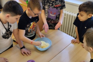 59e1ce6c-5bc4-40b5-9451-b0d6171935ed