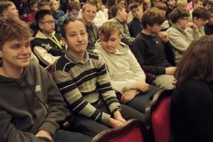 Návštěva divadelního představení a výstavy loutek – 6. a 7. třída