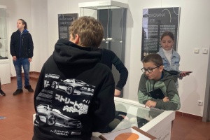 8f827461-3db3-4fae-b3af-f9ff42214643