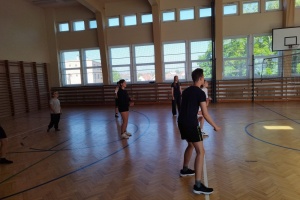 90