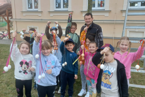 d17553c0-83d4-403b-b2aa-21735e13bac0