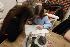 ee389a7d-314d-436f-a0f9-d2b8eecb3965