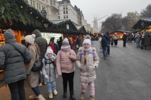 f137ee37-95d5-401c-9a52-8f26976e5058