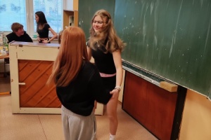 f8adab8c-5913-46ef-aa18-7108f5cff82c