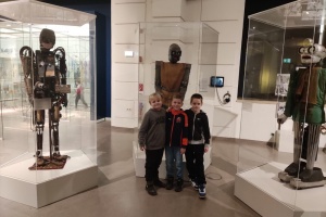 fe382ab9-e61a-4a9b-ab43-874a486cf45a