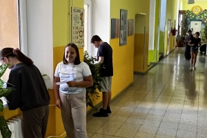 Netradiční hodina českého jazyka a matematiky na chodbě - 5. třída
