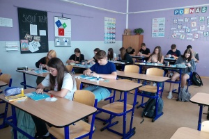 Fyzika hrou: Žáci 8. třídy tvořili modely oblačnosti