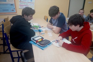 Osmáci v chemii zkoumali oxid uhličitý