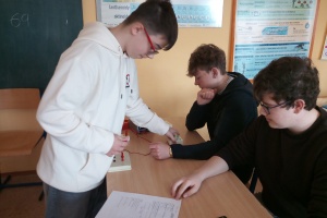 Ohmův zákon v praxi – F8