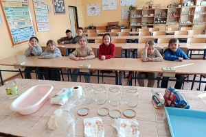 Vodní skřeti a vodní skřítci – osvětový úkol Recyklohraní - 1. stupeň