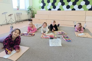 Plastové DOBROdružství: Proč a jak se držet v kruhu