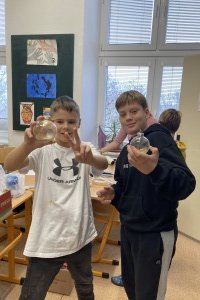 Vánoční ozdoby – Pč – 6. třída